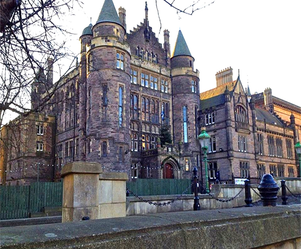爱丁堡大学校景