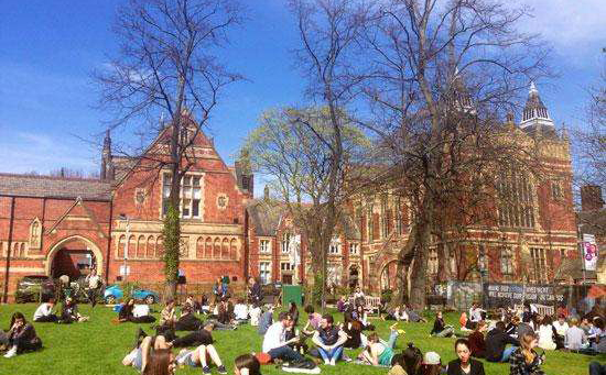 英国利兹大学校景2