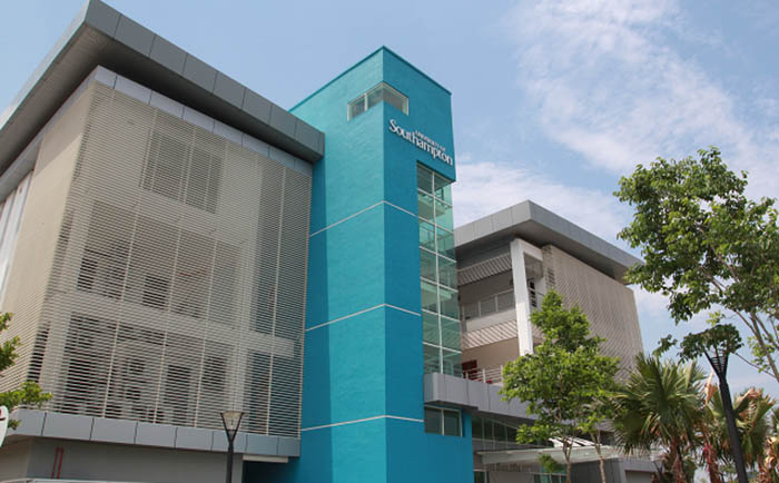 南安普顿大学校景2
