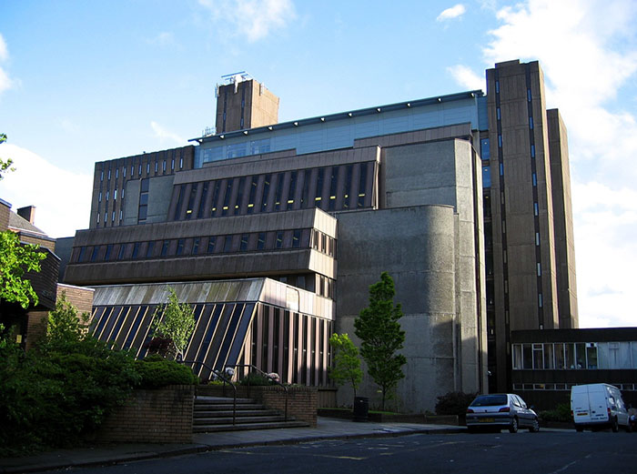 格拉斯哥大学校景4
