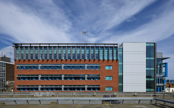 布莱顿大学校景3