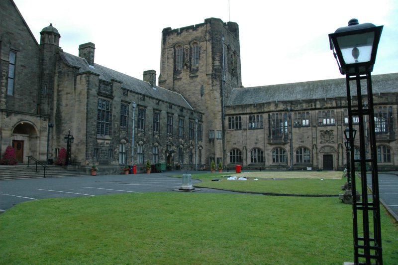 伦敦大学学院庞大的师资量