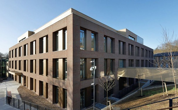 金斯顿大学校景2